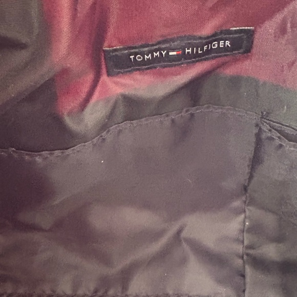 Tommy Hilfiger Fuchsia Travel Bag - Picture 7 of 8